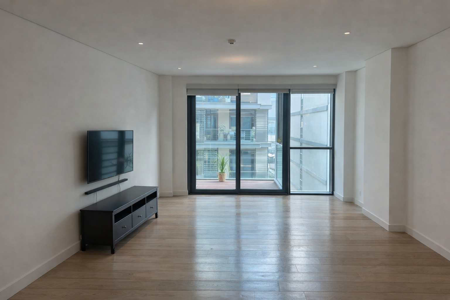 1 BEDROOM FOR RENT IN CITY WALK, BUILDING 9