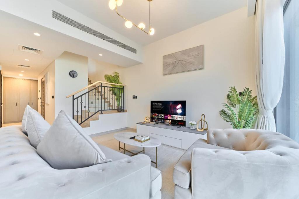 3 BEDROOM TOWNHOUSE IN SANTORINI DAMAC LAGOONS