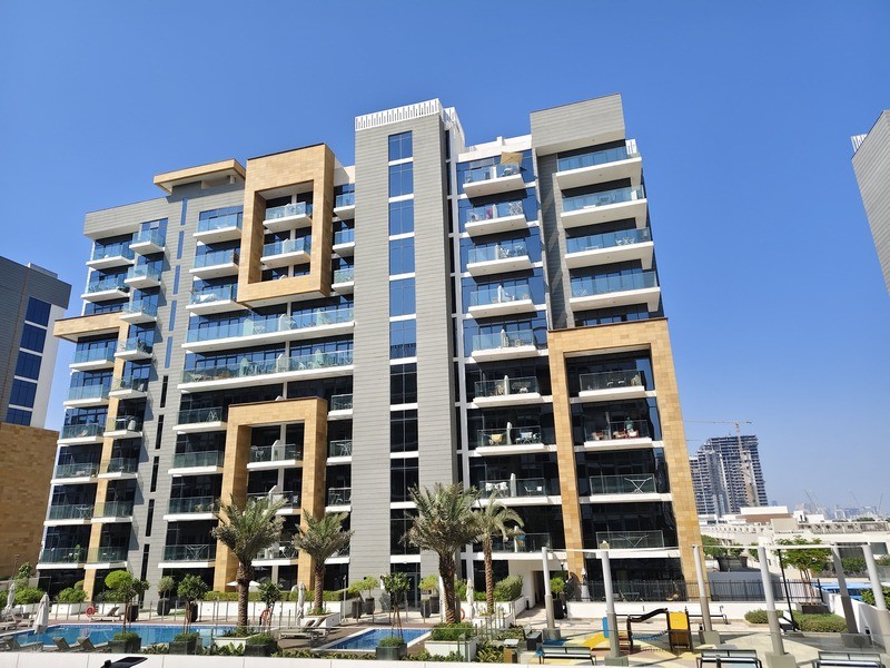 2 BEDROOM FOR SALE IN AZIZI RIVIERA 26,MEYDAN