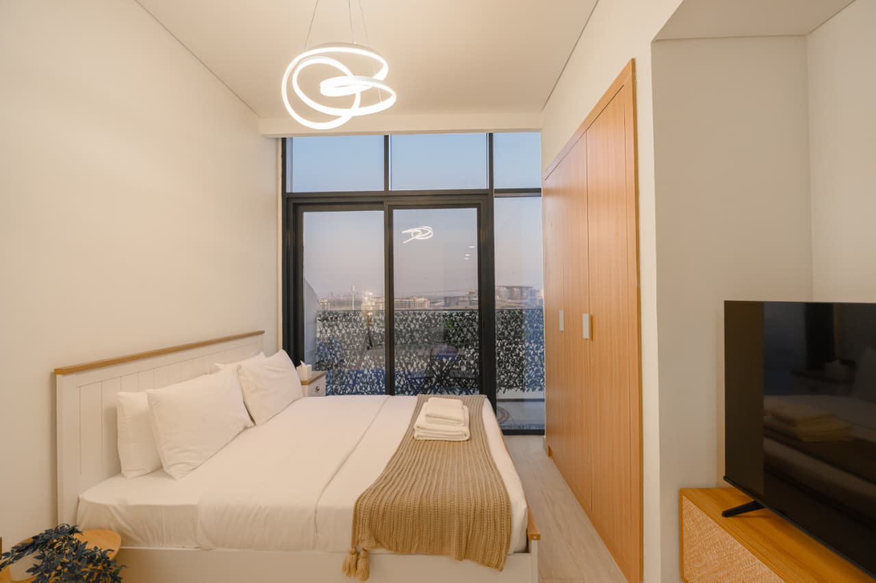 Студия в аренду в Azizi Riviera 32